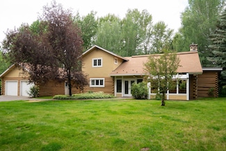 302 Easy St, Hailey, ID 83333