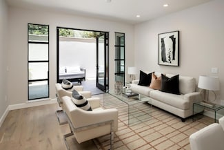 450 1st St Unit 107, Los Altos, CA 94022