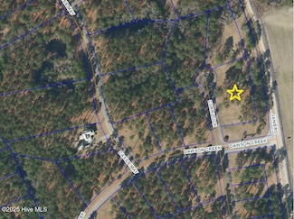 40 Currituck, Oriental, NC 28571