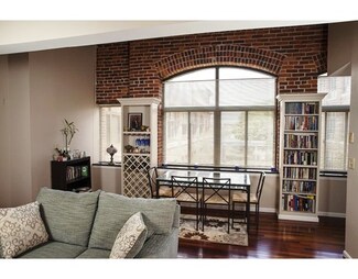 10 Linwood St Unit 306, Malden, MA 02148