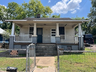 1232 W Baxter Ave, Knoxville, TN 37921