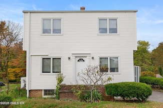 40 Moshier St, Greenwich, CT 06831