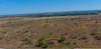 1965 Hopewell Rd, Bellevue, TX 76228