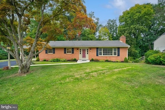 17735 Red Oak Dr, Hagerstown, MD 21740