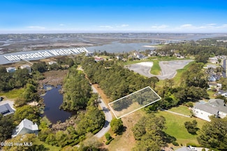1 Barnes Bluff Dr SE, Oak Island, NC 28461