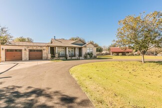 3215 Sunrise Ct, Granbury, TX 76048