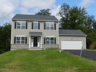 260 Legends Dr, Drums, PA 18222