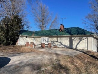 11821 County Road 428, Savannah, MO 64485