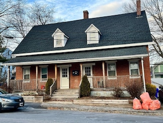 43 3rd St, Taunton, MA 02780