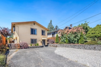 3235 33rd Ave S, Seattle, WA 98144