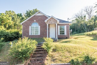 460 Elm St, MacOn, GA 31201