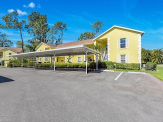 2702 Kings Lake Blvd Unit 204, Naples, FL 34112