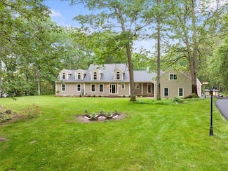 71 Marblehead Rd, Windham, NH 03087
