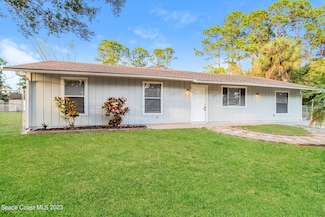 461 Truvall St SW, Palm Bay, FL 32908