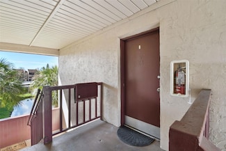 3828 N Lake Dr Unit 114, Tampa, FL 33614