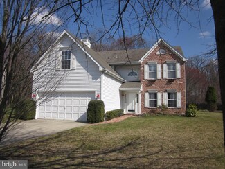 8 Etna Ct, Mount Laurel, NJ 08054