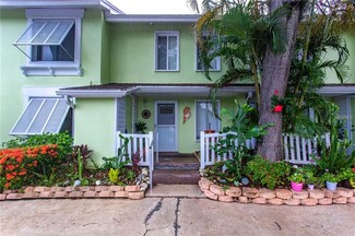 4199 38th Ave S Unit C, Saint Petersburg, FL 33711