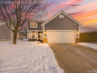 41399 Belden Cir, Novi, MI 48377