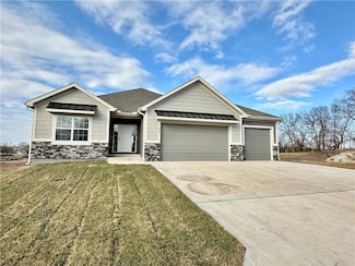 11804 E 231st St, Peculiar, MO 64078
