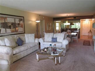 3520 Oaks Way Unit 208, Pompano Beach, FL 33069