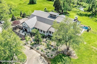 302 S Zoar Church Rd, Madison, IN 47250