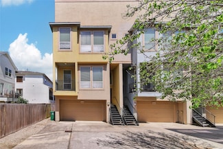 5526 Crooms St, Houston, TX 77007