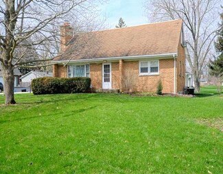 505 N Elm St, Waterman, IL 60556