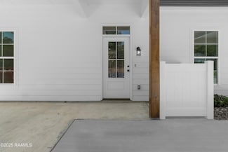 210 E D St, Rayne, LA 70578