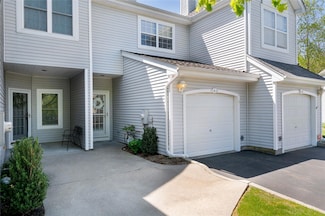160 Windward Ct S, Port Jefferson, NY 11777