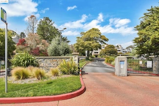 805 Red Leaf Ct, San Francisco, CA 94134