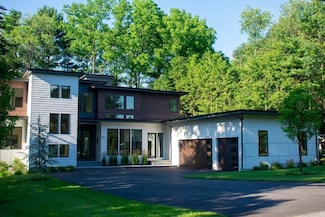 29 Barberry Rd, Lexington, MA 02421
