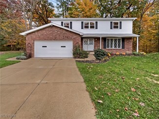 1761 Karg Dr, Akron, OH 44313