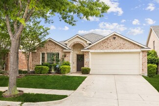 2041 Lake Trail Dr, Heartland, TX 75126