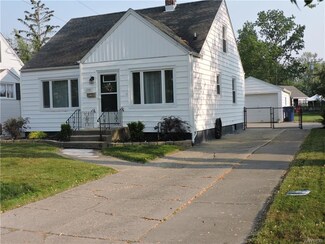 381 Longmeadow Rd, Buffalo, NY 14226