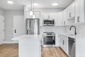 300 Harbour Close Unit K, New Haven, CT 06519