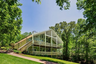 432 Overlook Dr, Fair Play, SC 29643