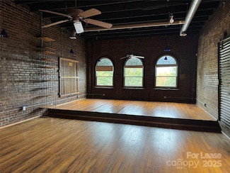 110 Church St NW, Lenoir, NC 28645