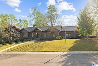 1154 Cahaba Woods Cir, Vestavia, AL 35243
