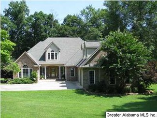 1304 Dogwood Cir Unit 1+/, Roanoke, AL 36274