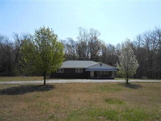 672 Gaffney Hwy, Jonesville, SC 29353