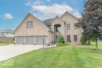 1035 White Oak Dr, Plainfield, IN 46168