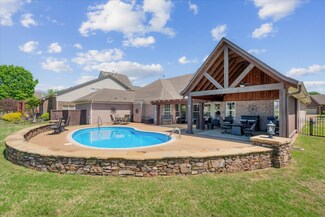 70 Lewis Fairway Cir, Oakland, TN 38060