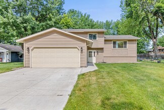 604 2nd St SE, Forest Lake, MN 55025