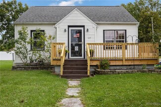 127 Woodlawn Ave, Depew, NY 14043