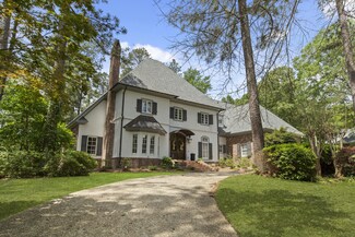 11 Bocage Rd, Hattiesburg, MS 39402