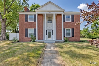 119 Bristol Ave NW, Grand Rapids, MI 49504