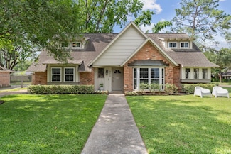 8019 Skyline Dr, Houston, TX 77063