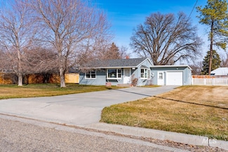124 W Mckinley St, New Plymouth, ID 83655