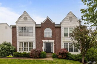 1323 Crossings Ct Unit C, Ballwin, MO 63021