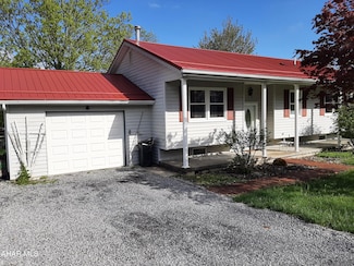 306 Red Oak Ln, Cresson, PA 16630